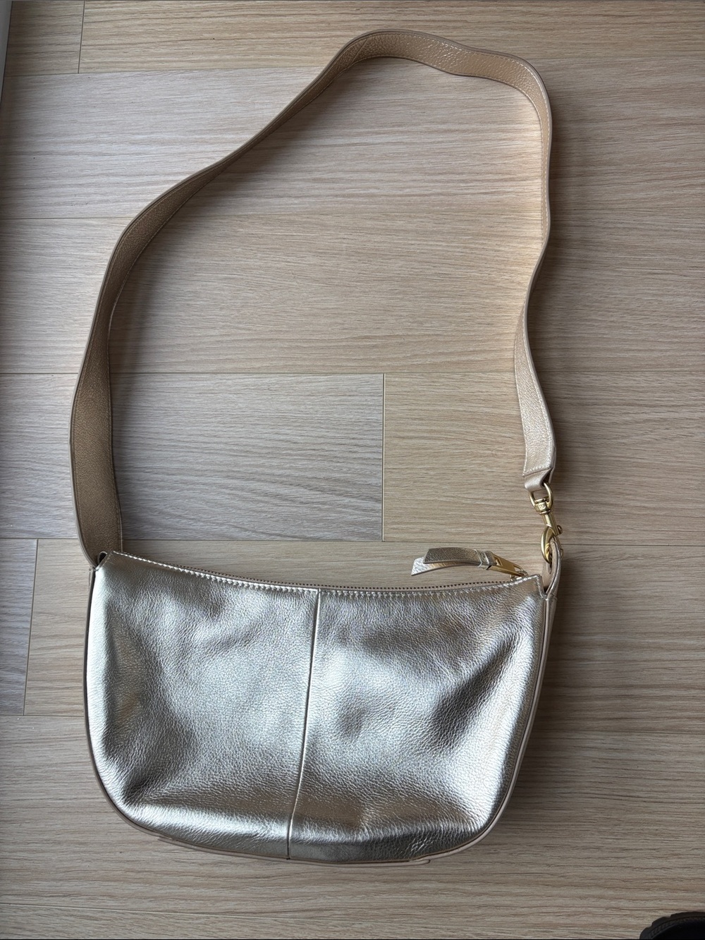 Metallic Gold Shoulder Bag - Stylish Women's Crossbody